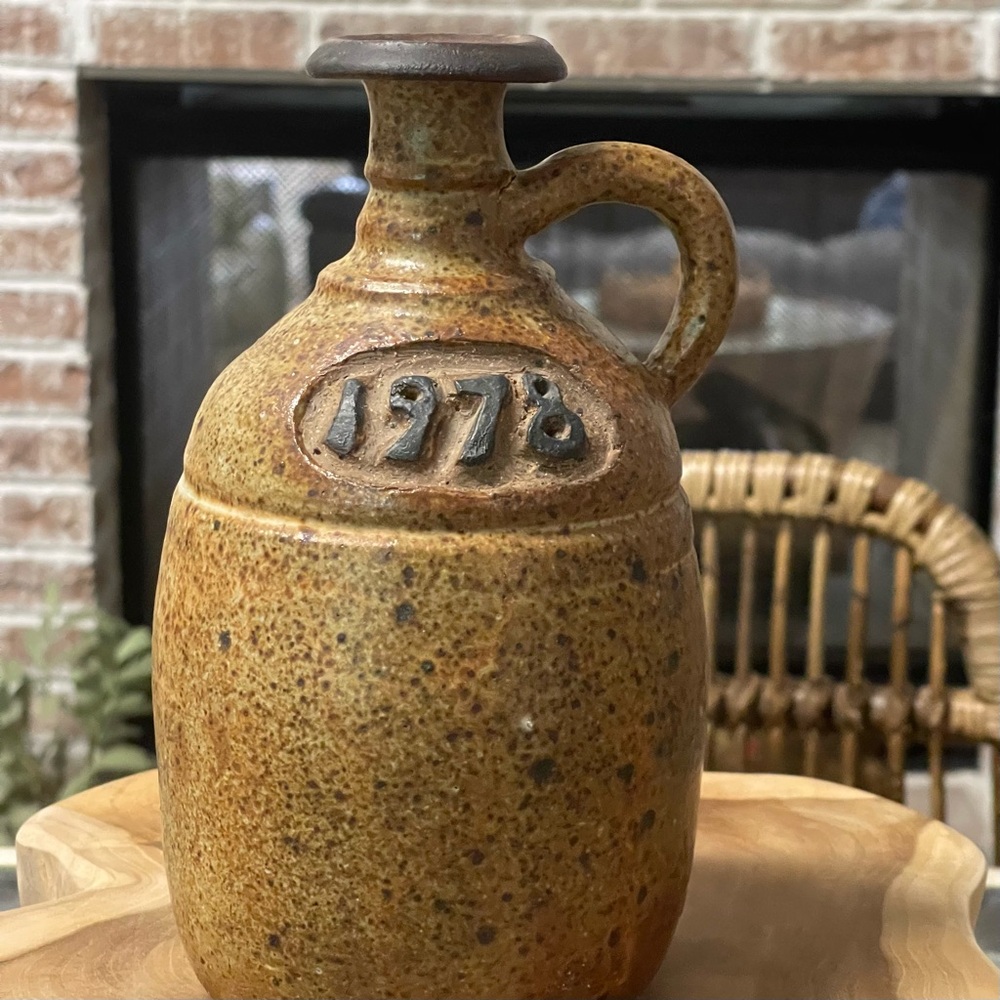 Vintage stoneware jug, 1978, given the embossed date.
Studio pottery! - Picture 2 of 10